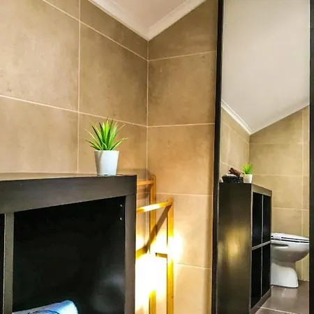 別荘 Charming House With Shared Pool In Atalaia, 110 M² *