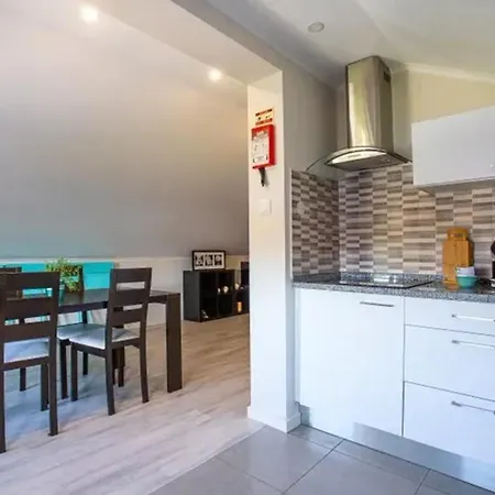 Charming House With Shared Pool In Atalaia, 110 M² Lourinhã