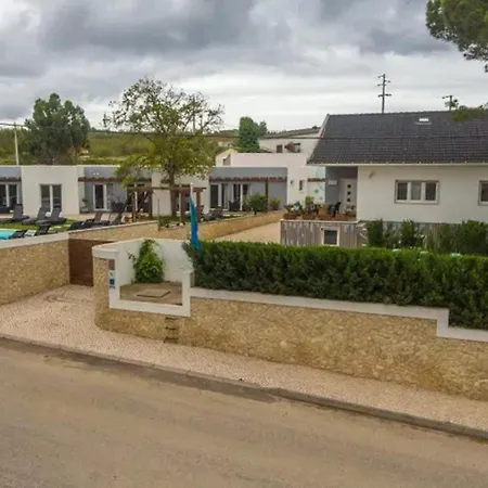 Charming House With Shared Pool In Atalaia, 110 M² Prázdninový dům Lourinhã