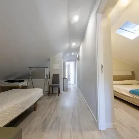 Charming House With Shared Pool In Atalaia, 110 M² ロウリニャン
