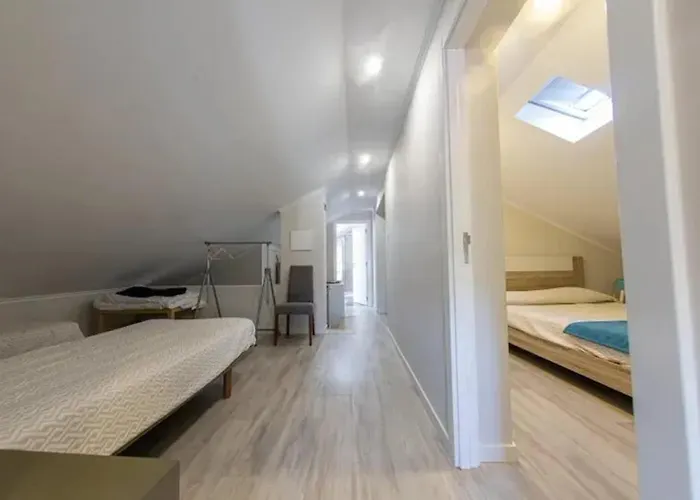 Charming House With Shared Pool In Atalaia, 110 M² Lourinha (Lisbon)